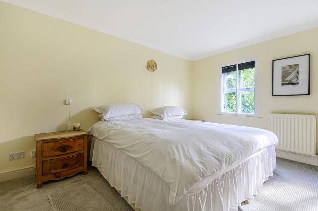 11, Wighton Mews, Isleworth photo 3