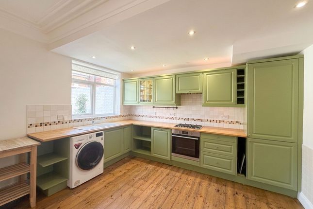 15 Beaconsfield Avenue, Gateshead photo 5