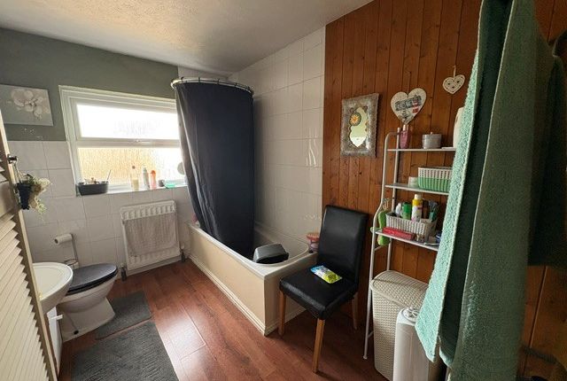 350, Eastbourne photo 3