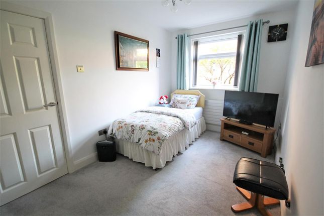 Flat for sale in Maple Lodge, Roe Green Avenue, Worsley, Manchester