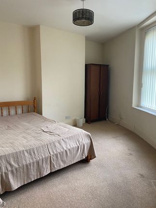Thumbnail Flat to rent in Cannon Street, Southville