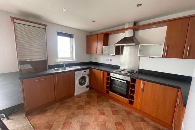 Flat 22, Cwrt Naomi, Llanelli photo 4