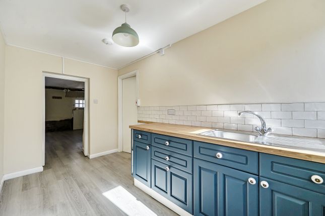6, Mill Street, Devon photo 4