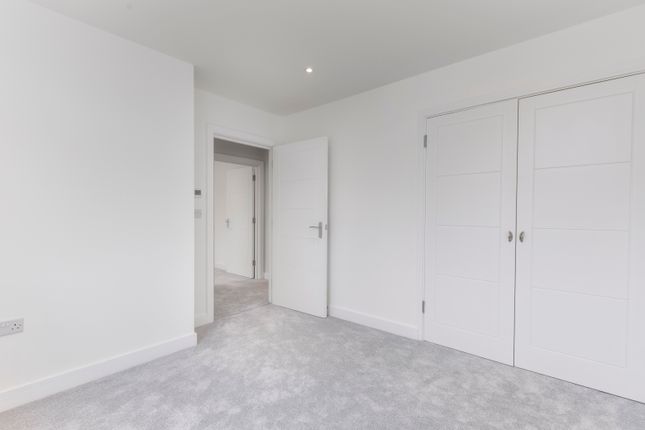 Flat to rent in Shoppenhangers Road, Maidenhead