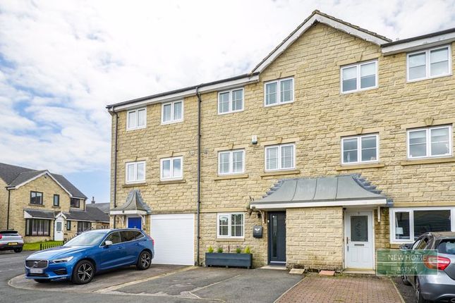 Thumbnail Terraced house for sale in Highcliffe Court, Shelf, Halifax