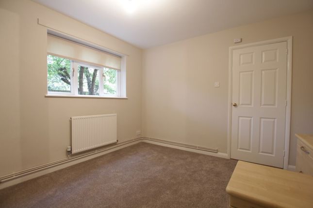Flat 1, 67a, Reading Road, Reading photo 4