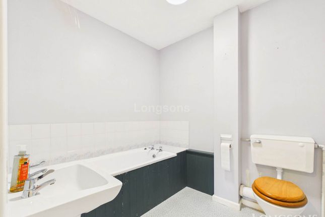 5, Canons Close, Dereham photo 4