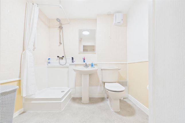 Flat 20, Sovereign Court, Campbell Road, Bognor Regis photo 4