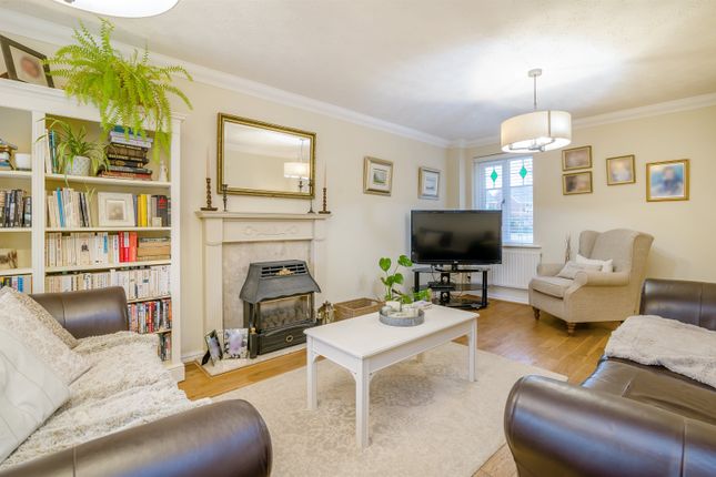 17, Caxton View, Monmouth photo 3