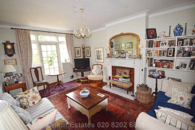 62, Park View Gardens, London photo 2
