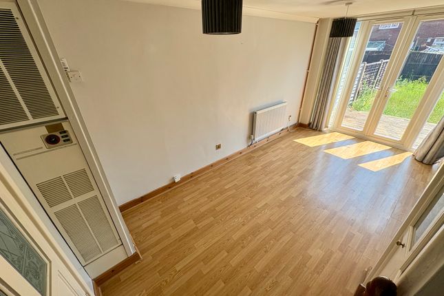34, Austin Croft, BIRMINGHAM photo 3
