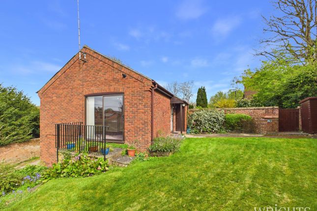 15, Parkside, Welwyn photo 2