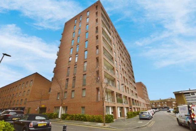 Thumbnail Flat for sale in Edwin Street, Canning Town