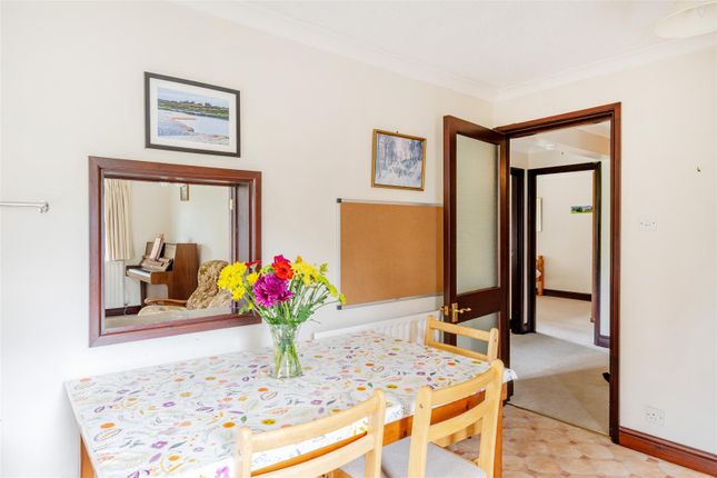 Flat 6, Hayes Court, Lyme Regis photo 4