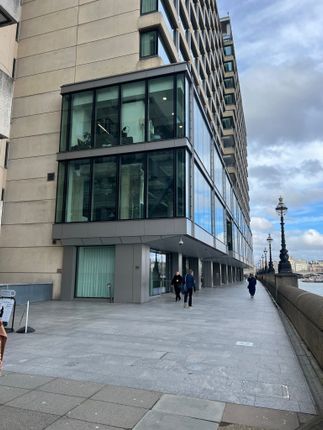 Office to let in Upper Ground, London