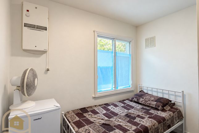 4, George Street, Hounslow photo 4