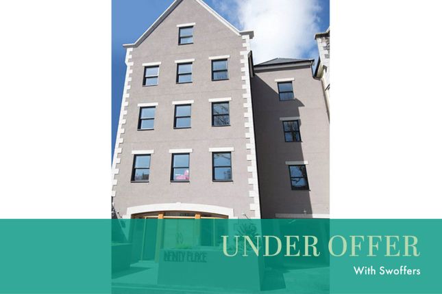 Thumbnail Flat to rent in Park Street, St. Peter Port, Guernsey