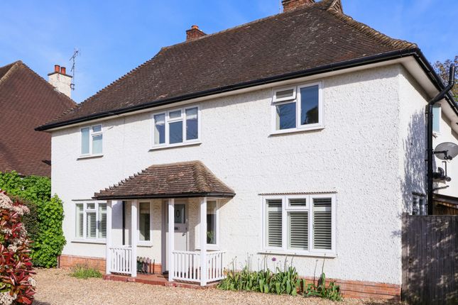 10, Menin Way, Farnham photo 2