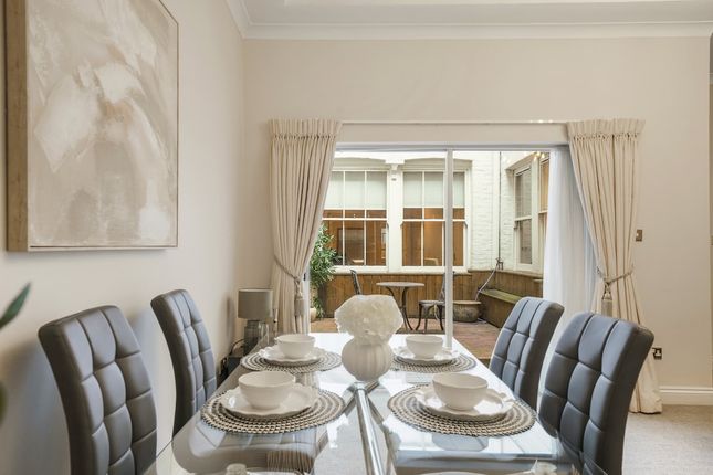 12 Hertford Street, London photo 5