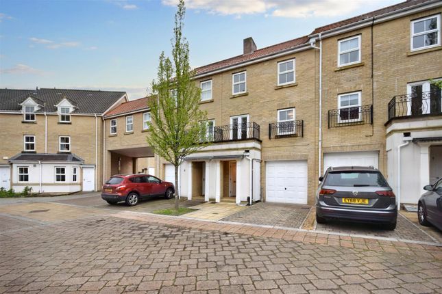 Thumbnail Town house for sale in Kenneth Mckee Plain, Norwich