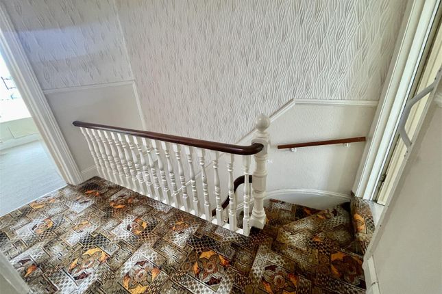 43, Edith Avenue, Plymouth photo 4