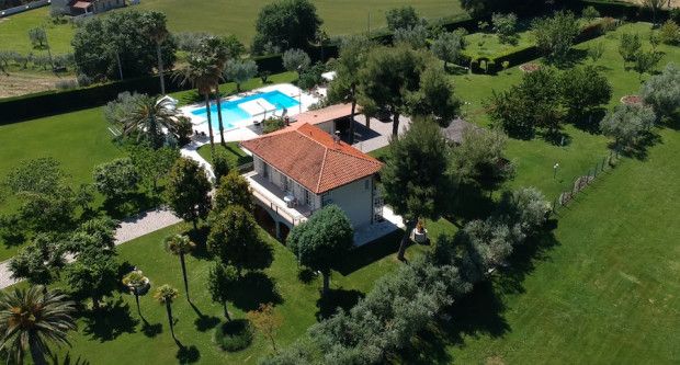 Villa for sale in Teramo, Sant\'omero, Abruzzo, Te64027