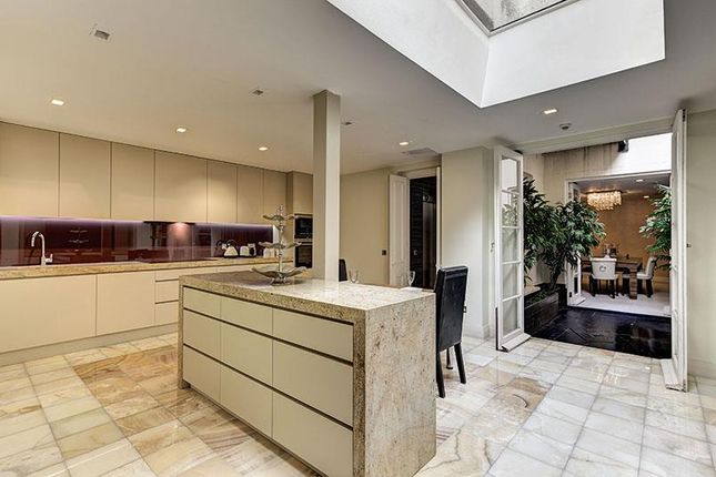 47 Princes Gate - 336051 Kitchen_Rgb_800Px.Jpg