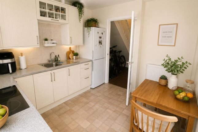 9, Whitchurch Place, Cardiff photo 4