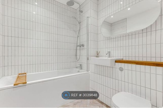 Flat  Ann House, Greater London photo 5