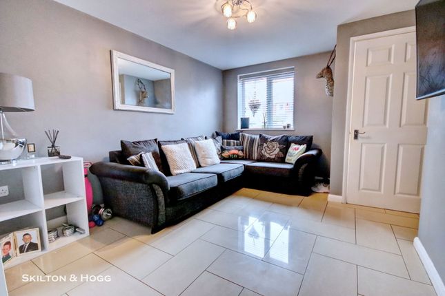 66, Featherbed Lane, Rugby photo 3