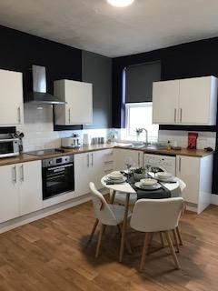 Shared accommodation to rent in Sheffield Road, Barnsley, South Yorkshire