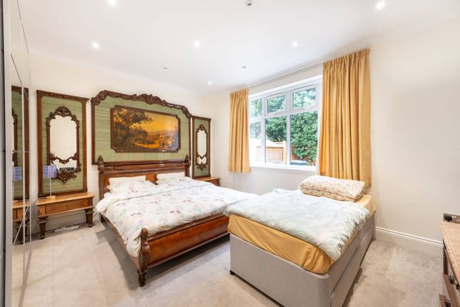 Thumbnail Flat for sale in Chatsworth Road, Willesden Green, London