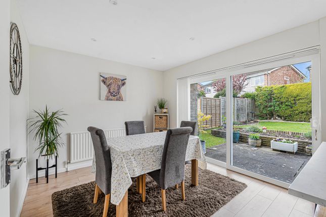 28, Heron Close, Alton photo 5