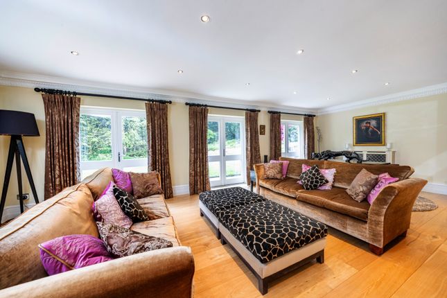 Cresta,, Queens Hill Rise, Berkshire photo 3