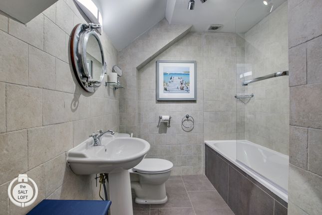 Flat 5, Somerset Court, Fore Street, Fowey photo 4