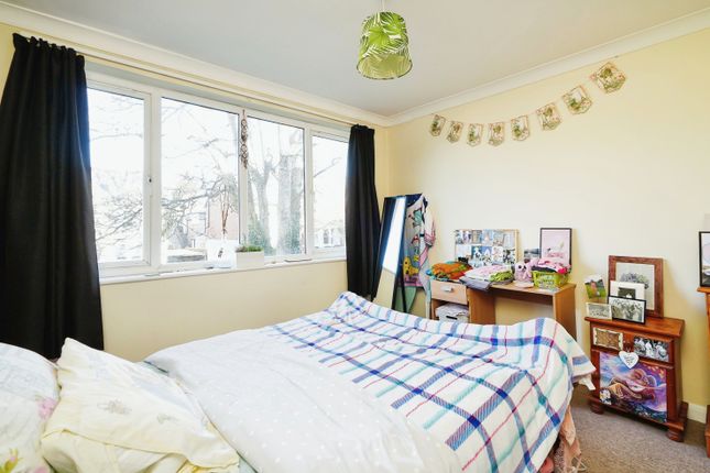 Flat for sale in Lizmans Court, Silkdale Close, Oxford, Oxfordshire