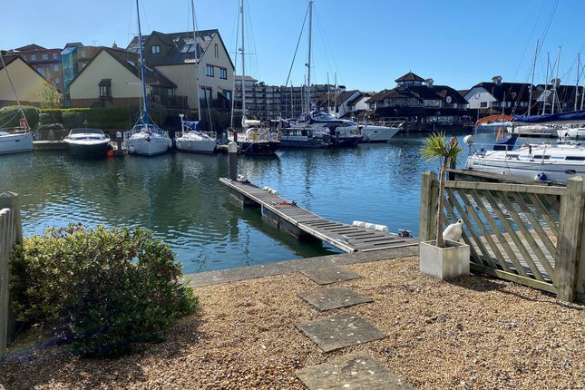 21, Bryher Island, Portsmouth photo 4