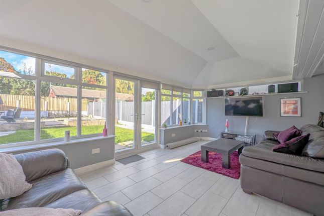 8, Firvale Close, Leigh photo 3