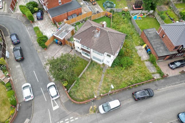 3-bed house on 21 Baytree Road, Wigan, £100,000