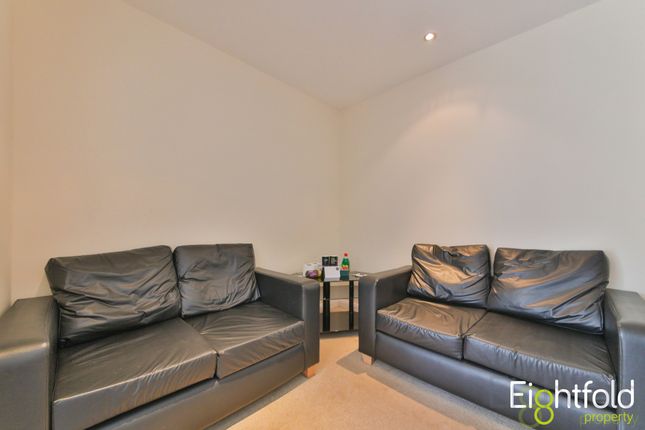 21 Fitch Drive, Brighton photo 3
