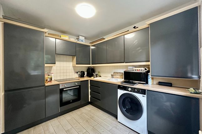 Flat 1/1, 8, Stoneside Drive, Glasgow photo 2