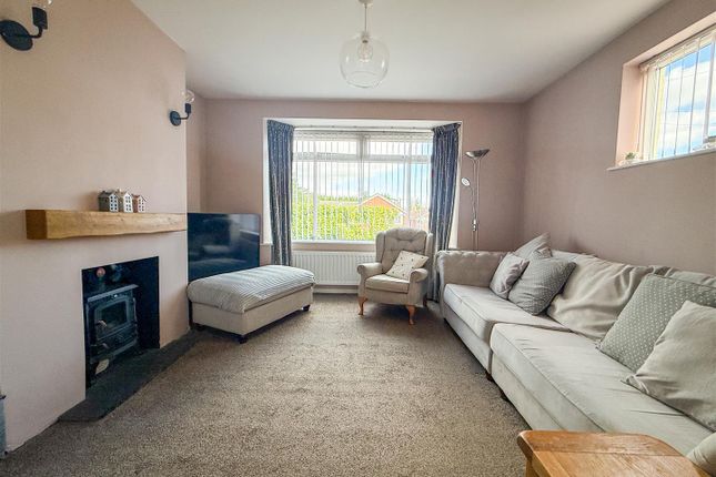 119, Gorse Lane, Great Clacton photo 3