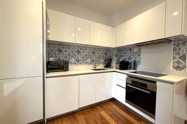 BFR44.3, Bedford Row, London, WC1R 4LL, London photo 5