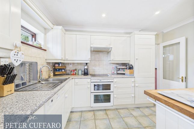 7b Netherfield Lane, Ware photo 2