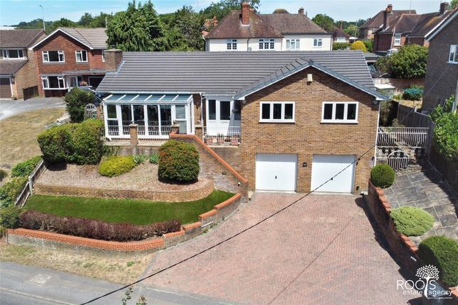 4-bed house on 259a, Lower Way, Berkshire, £550,000