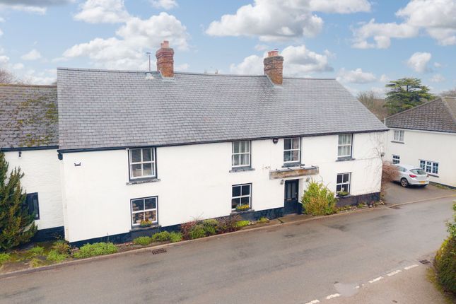 Studio house on Royal Oak Inn, Chulmleigh, £315,000