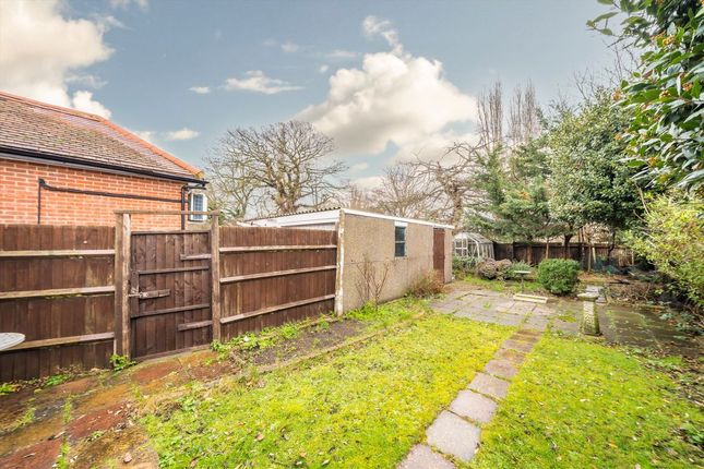 49, Rosecroft Gardens, Twickenham photo 4