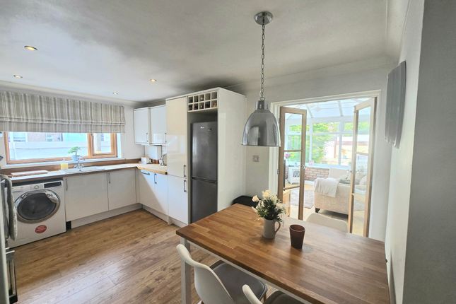 2 Fern Street, Bridgend photo 2