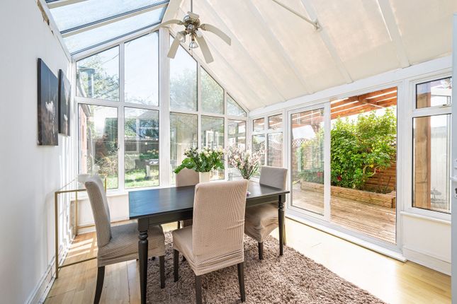 Barnet Way NW7, Mill Hill photo 4