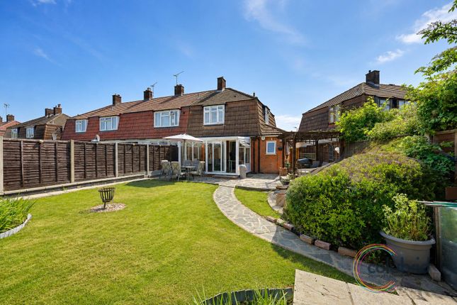 25, Walton Road, Romford photo 3